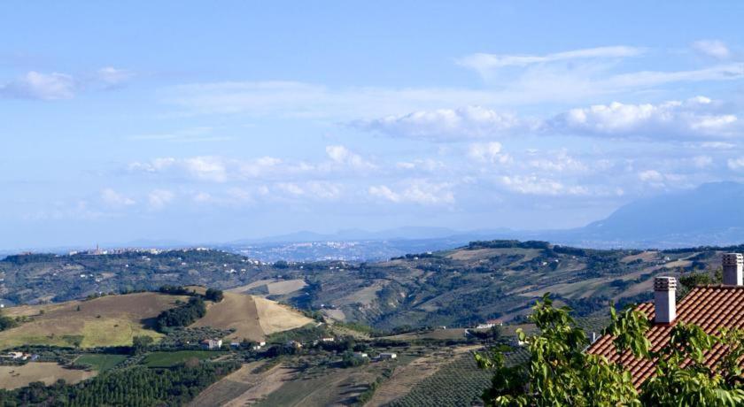 A Casa Di Gio' Bed and Breakfast Atri Esterno foto